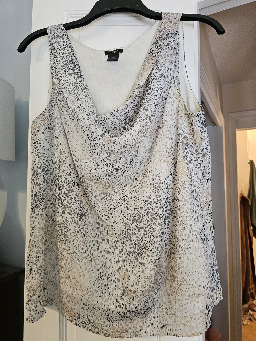4/$25 Ann Taylor Cream and Gray Speckle Draped Cowl Neck Tank